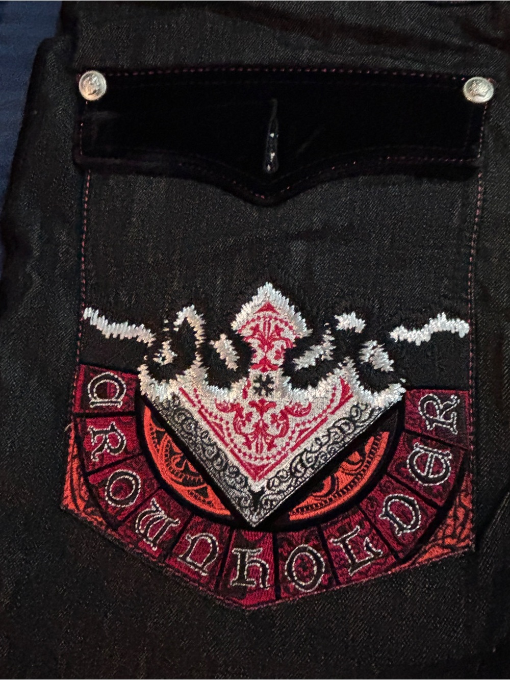 Crown Holder Men’s Black Jean Shorts with Red & White pockets & trim - Picture 8 of 8